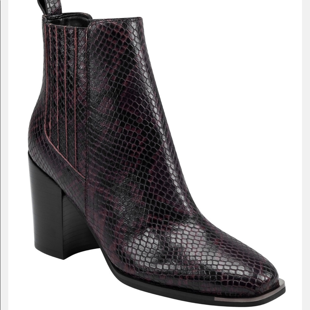 Marc Fisher Croc-Embossed Square Toe Women’s Chelsea Leather Boot, Size 9.5